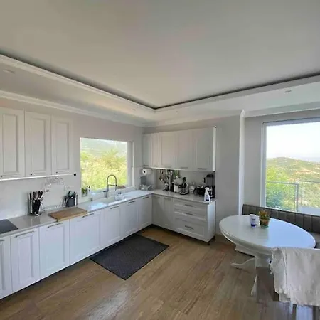Villa View *